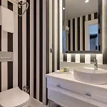 Hotel Motif