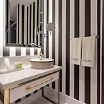 Hotel Motif