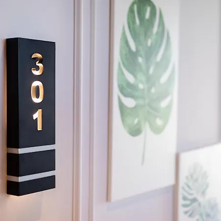 Hotel Motif *